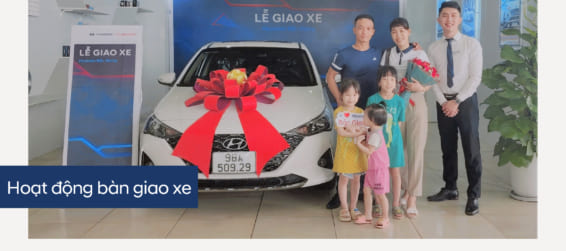 Hyundai Bắc Giang trân trọng bàn giao xe  Hyundai Accent đến gia đình khách hàng (Anh) Phùng Văn Chung